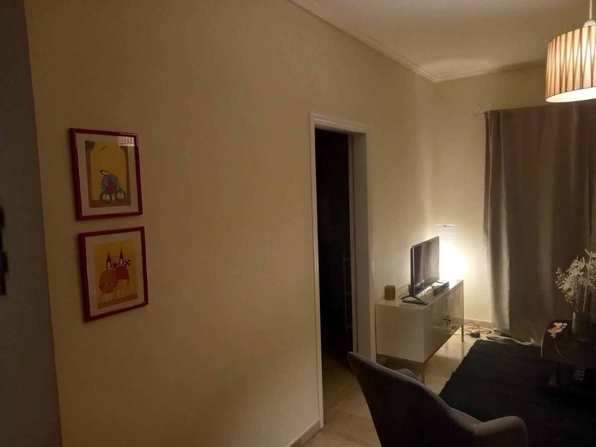 Fresh And Elegant Apartment, 9' From City Center Atena Exterior foto